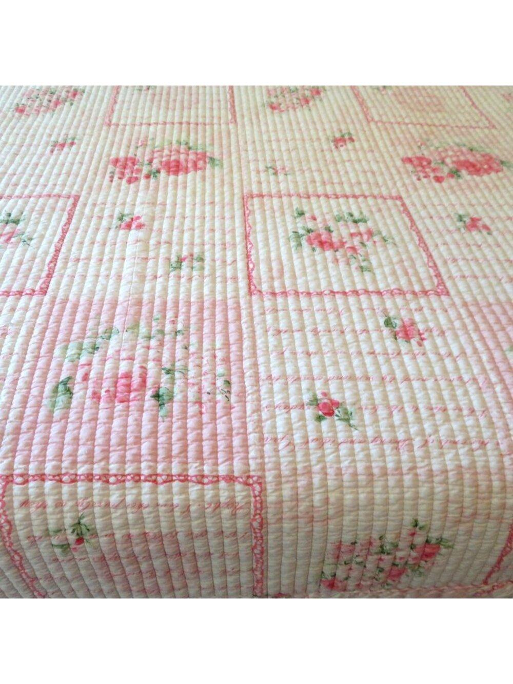 Vintage 60s Floral Quilt Throw Blanket Pink Roses 64"x 80" Soft Cotton Blend